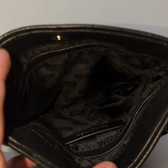 Michael Michael Kors Fulton pebbled leather black crossbody - Picture 11 of 14